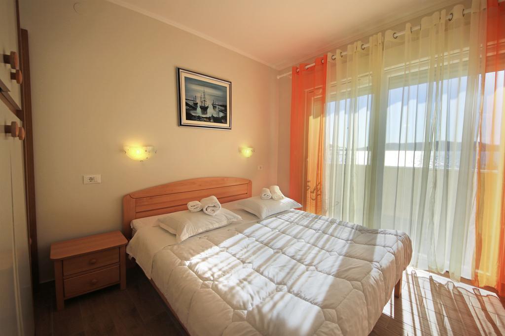 Apartments Superba Бродариця Екстер'єр фото