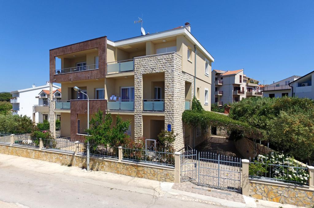 Apartments Superba Бродариця Екстер'єр фото