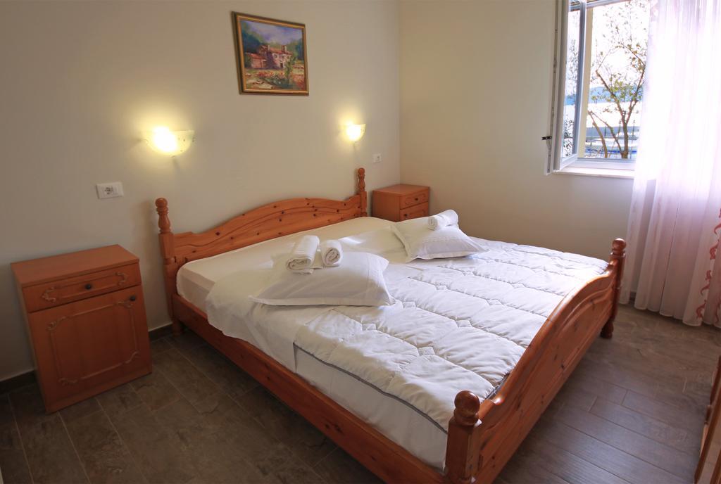 Apartments Superba Бродариця Екстер'єр фото